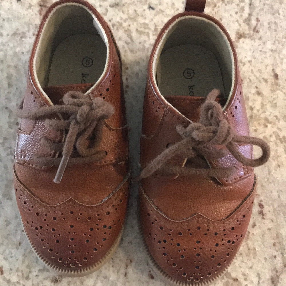 Toddler dress shoes